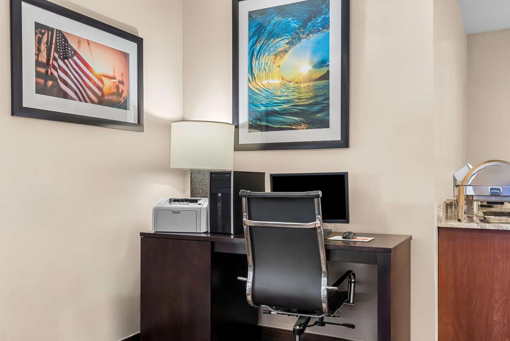 Comfort Suites Near Camp Lejeune Jacksonville Dış mekan fotoğraf